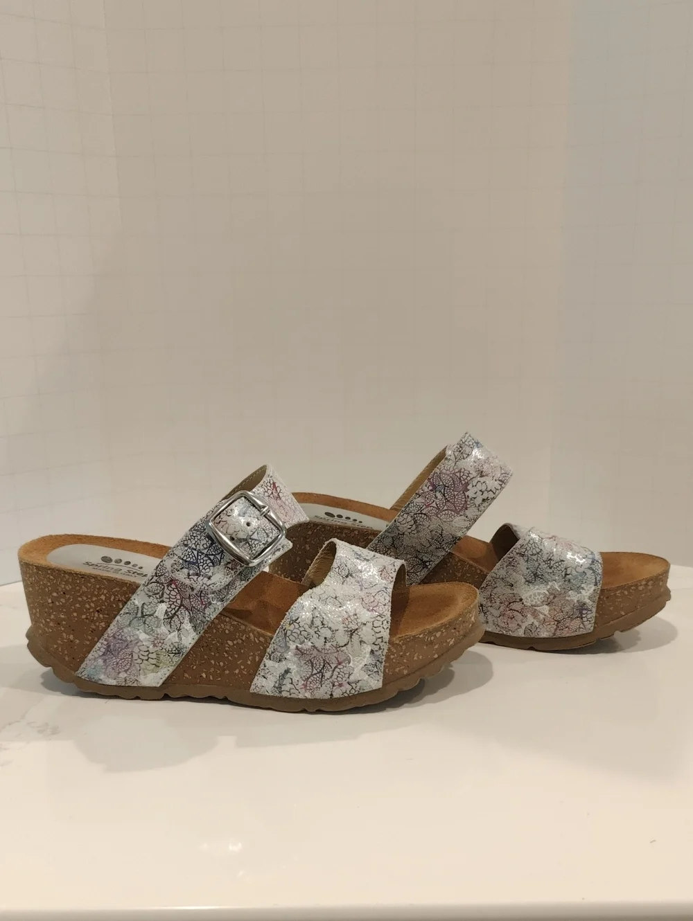 Spring Step Women’s Floral Metallic Slide Sandals with Cork Wedge. Size 37/6.5-7